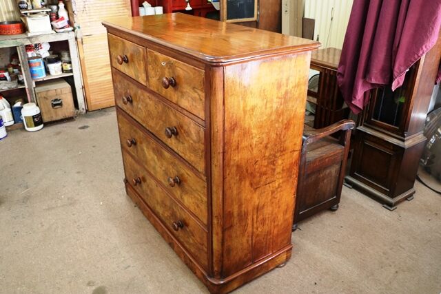 Antique Victorian Walnut 5 Drawer Chest Circa 1850 