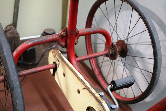 Early Vintage Childrenand39s Tricycle in Lovely Original Condition