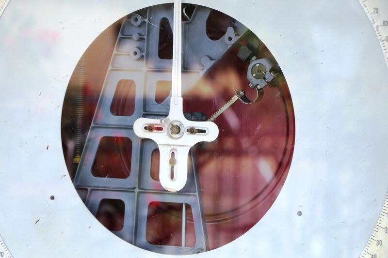 Large Vintage Avery Platform Scales