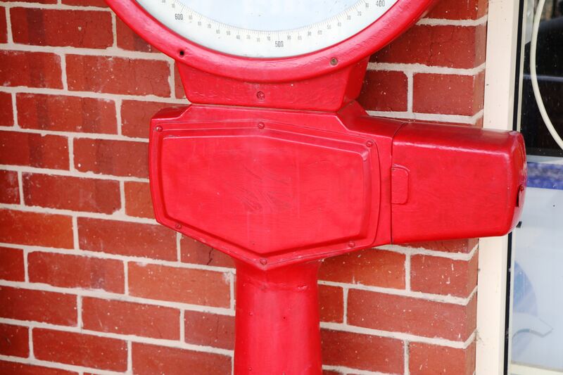 Large Vintage Avery Platform Scales