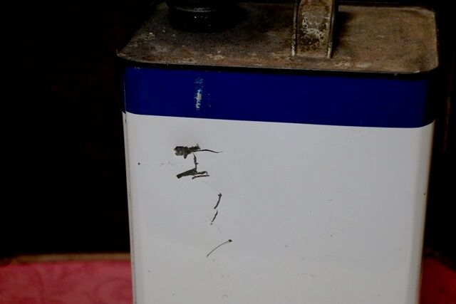 Vintage Amoco One Gallon Oil Tin