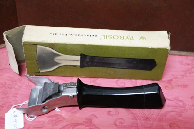 Vintage Boxed PYROSIL Detachable Handle