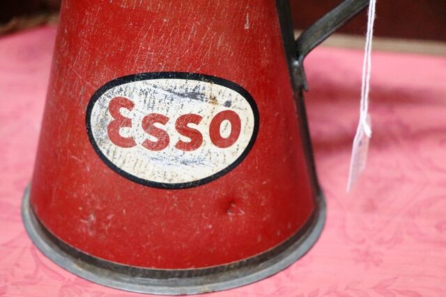 Vintage ESSO One Quart Oil Jug Pourer