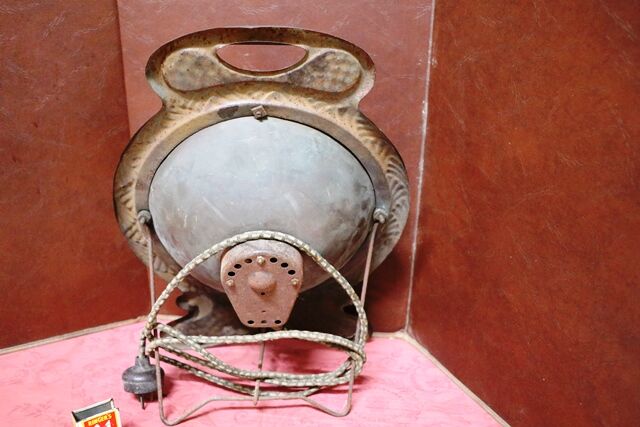 Vintage HECLA Fire Floor Heater