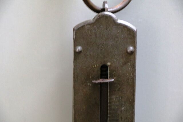 Vintage MP Pocket Spring Balance Scales