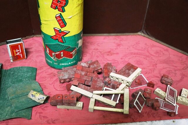 Vintage Minibrix Building Bricks Set