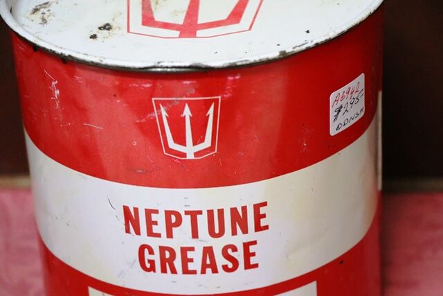Vintage Neptune Tenac 5lb Grease Tin