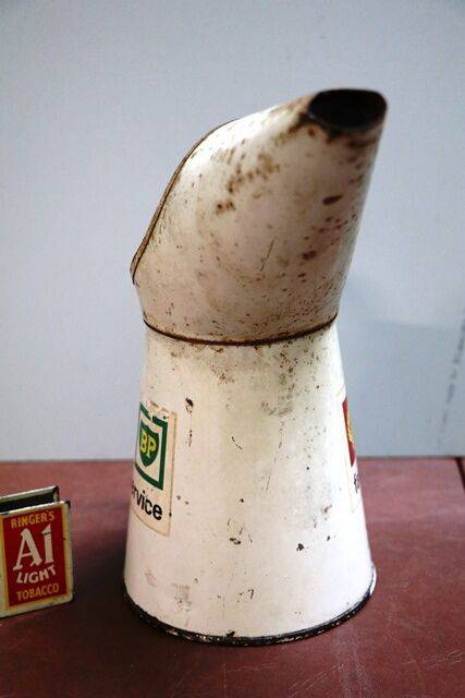 Vintage ShellBP Farm Service One Quart Pourer