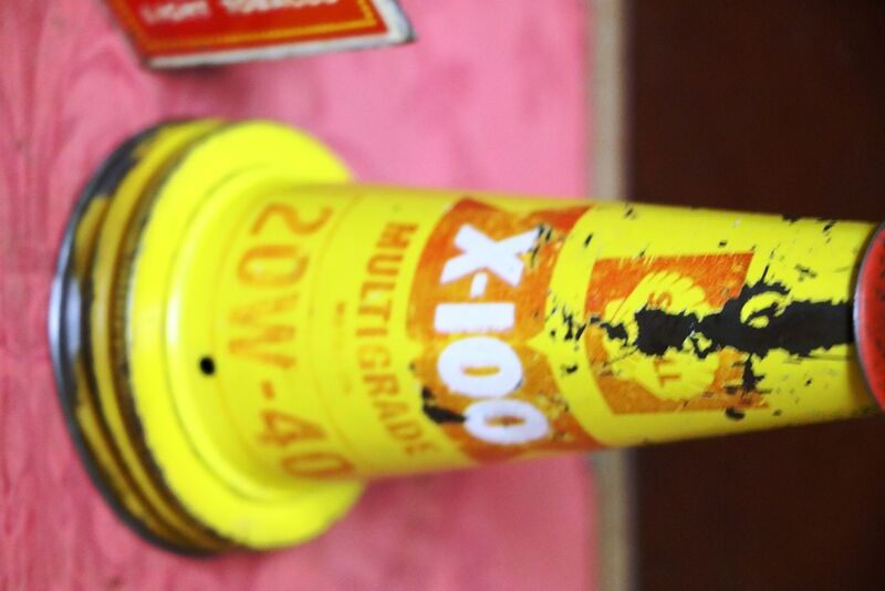 Vintage Shell X100 20W40 Tin Top and Dust Cap