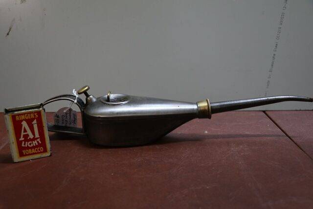Vintage Streamline Boat Shape Oiler