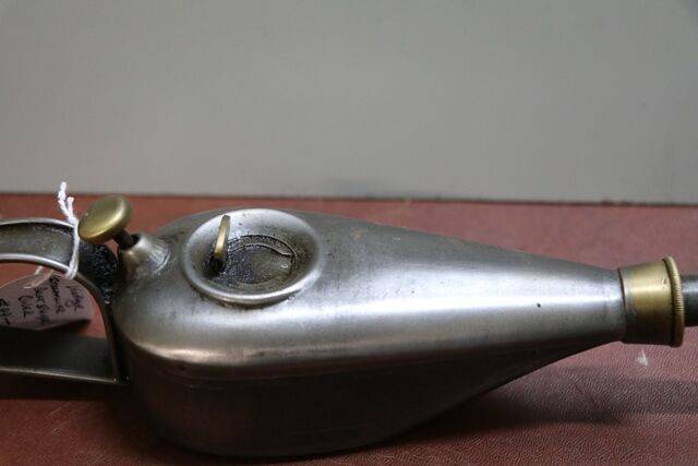 Vintage Streamline Boat Shape Oiler