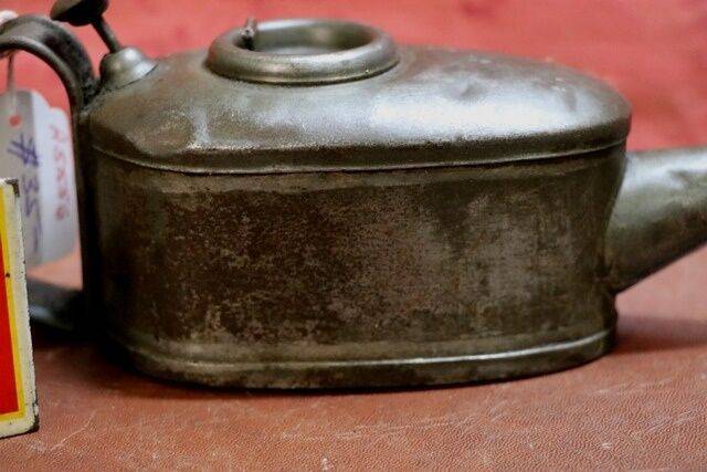 Vintage TEBladon Boat Shape Oiler