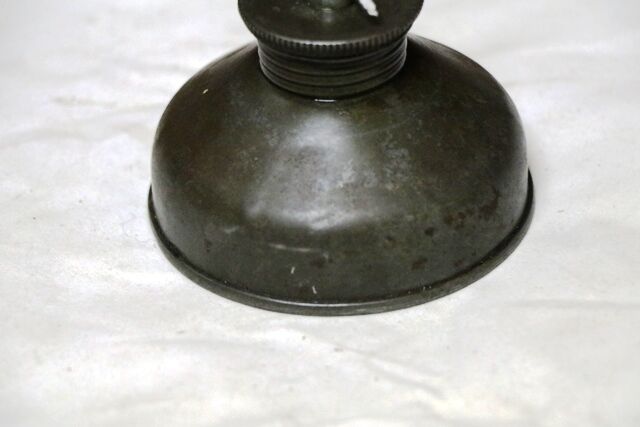 Vintage Thumb Pump Oiler with a 4 Spout