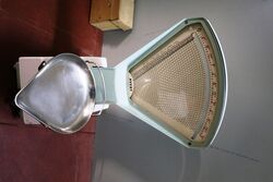 Retro Fan Shape AVERY Enamel Shop Scales 