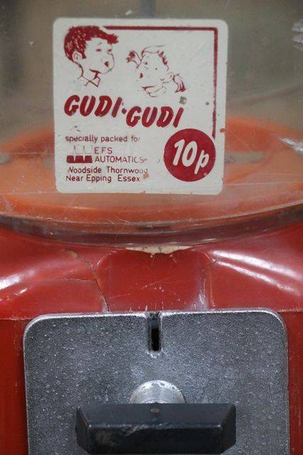 Vintage 10p Gumball machine 