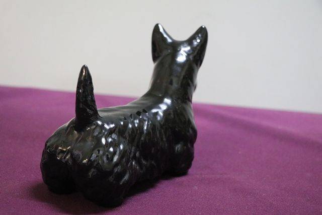 beswick double diamond figure