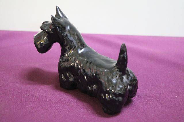 beswick double diamond figure