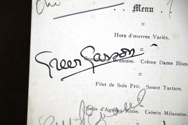 1936 Gallery First Nighters Club Signed Menu Lawrence Olivier 