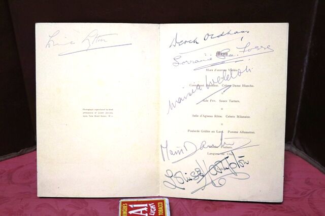 1937 Gallery First Nighters Club Signed Menu Violet Vanbrugh  