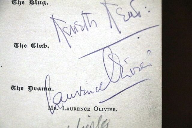 1937 Gallery First Nighters Club Signed Menu  Vivien Leigh       
