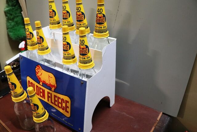 2005 Golden Fleece Ram on Bone 10 Bottle Oil Rack