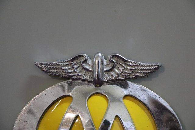 AA Car Badge | XXXX Antique Complex