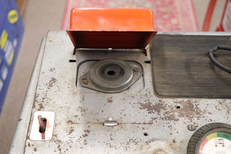 A Genuine Vintage Champion Spark Plug Cleaner & Tester. XXXX