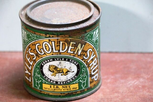 A Vintage Lyleand39s Golden Syrup 1lb Tin