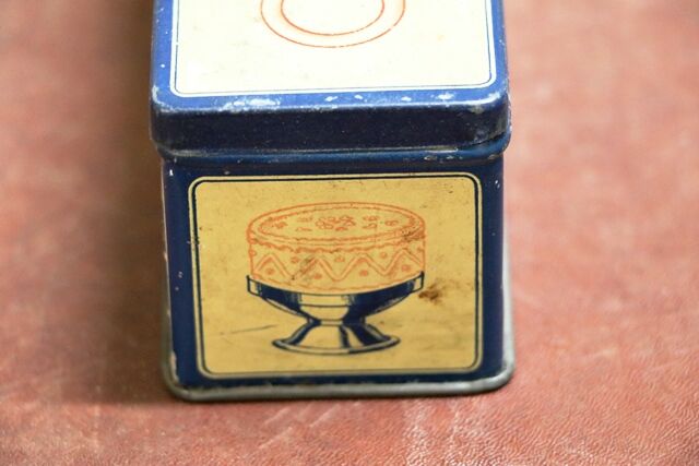 A Vintage Standard Icing Syringe Tin With Contents