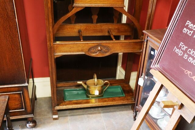 Antique Arts and Crafts Solid Oak Mirror Back Hallstand 