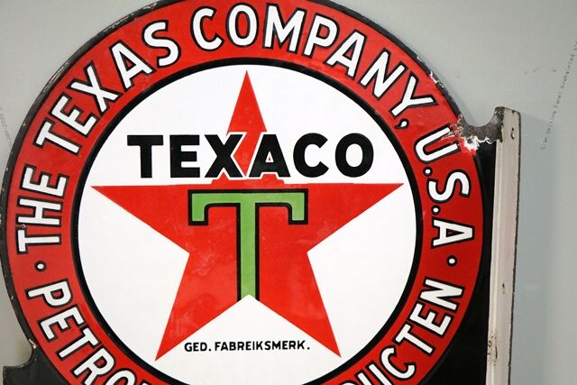 Antique Texaco Motor Oil Post Mount Double Sided Enamel Sign 