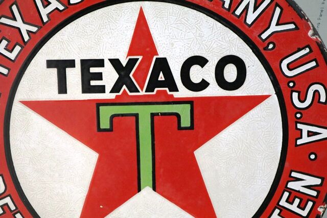 Antique Texaco Motor Oil Post Mount Double Sided Enamel Sign 