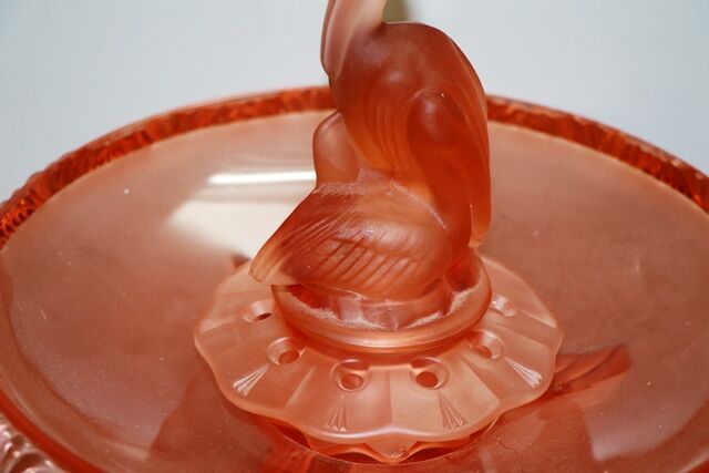 Art Deco 3Piece Walther and Sohne pink glass and39Pelikanand39 Float Bowl set