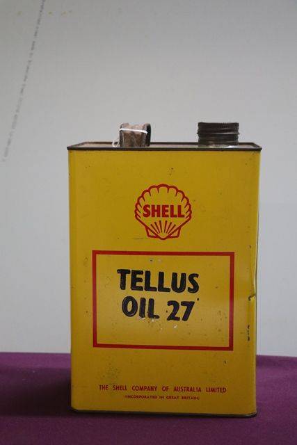 Australian Shell Agricultural Tellus Oil One Gallon Motor Oil Tin 