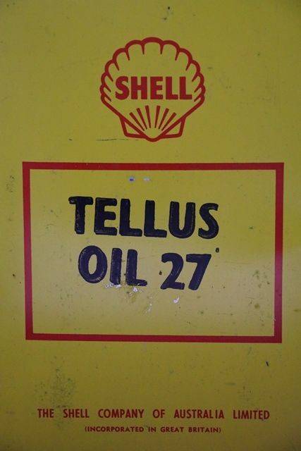 Australian Shell Agricultural Tellus Oil One Gallon Motor Oil Tin 