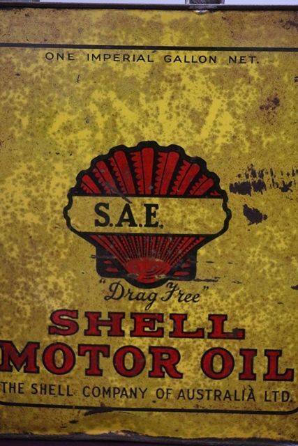 Australian Shell  One Gallon SAE Motor Oil Tin 