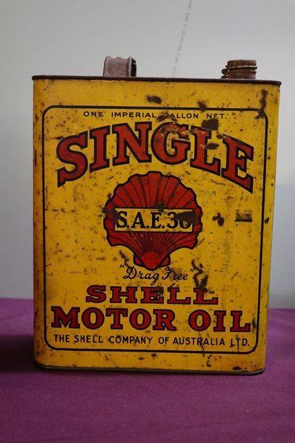 Australian Shell  One Gallon Single SAE30 Motor Oil Tin 