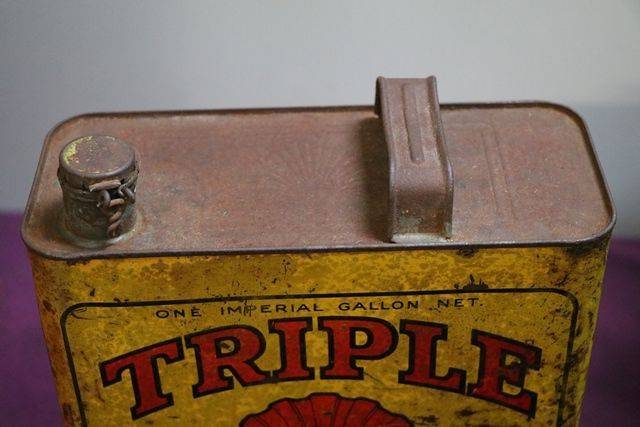 Australian Shell  One Quart Triple SAE50 Motor Oil Tin 