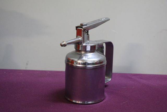 Benton + Stone Ltd Birmingham Entos Oil Can Gun 