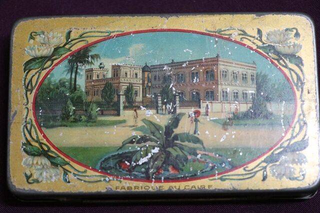 COL Lotus Nestor GIanaclis Caire Egypte Tobacco Tin 