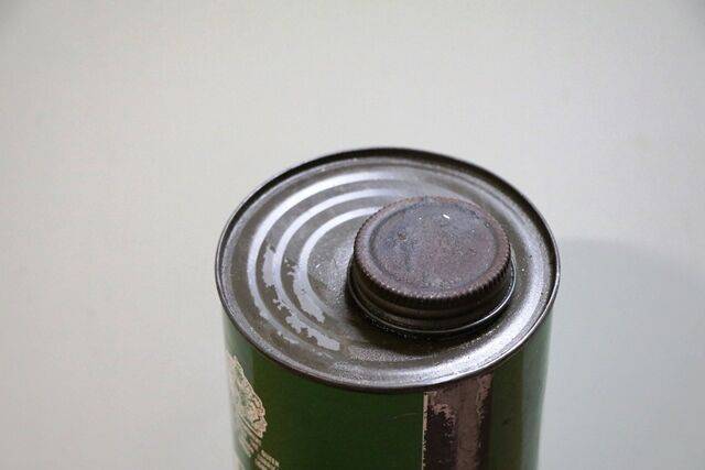 Castrol Z XL Medium Super Grade Motor Oil Quart Tin