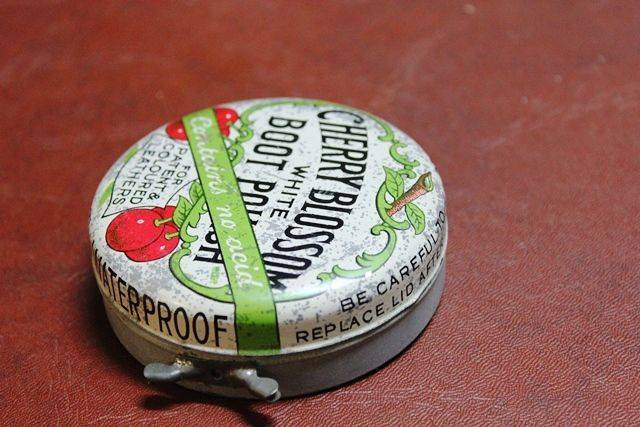 cherry blossom boot polish