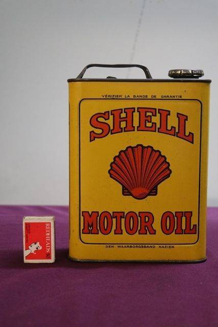 Early Shell Motor Oil 2 Litres Can In Wonderful Condition 