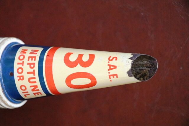 Genuine Neptune SAE 30 Motor Oil Tin Top and Pint Bottle