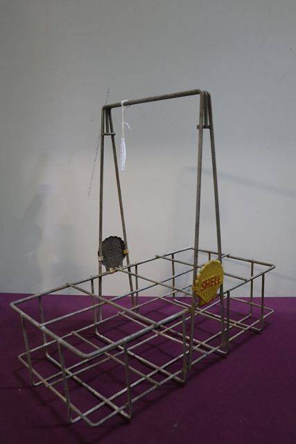 Genuine Shell Wire 8 Bottle Basket With 2 Shell Clams 