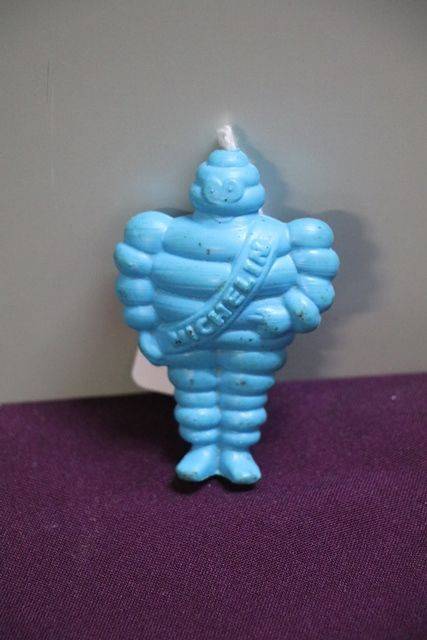 small rubber figures
