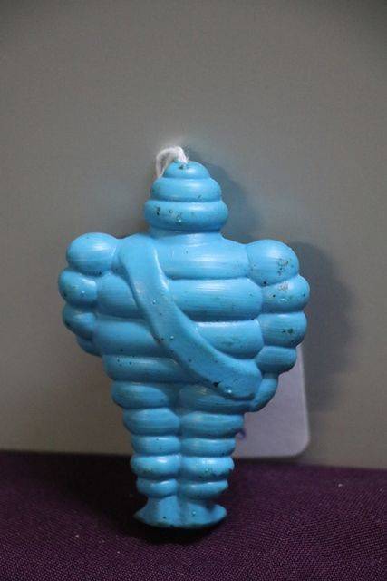 small rubber figures