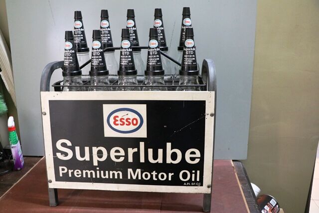 Original Esso Superlube GTD Double Sided 10 Bottle Oil Rack