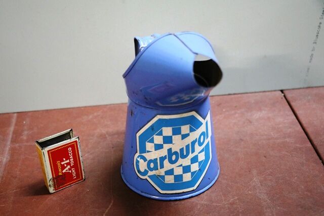 Rare Vintage Carburol One Pint Oil Pourer