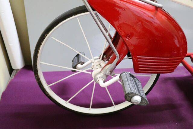 vintage cyclops tricycle